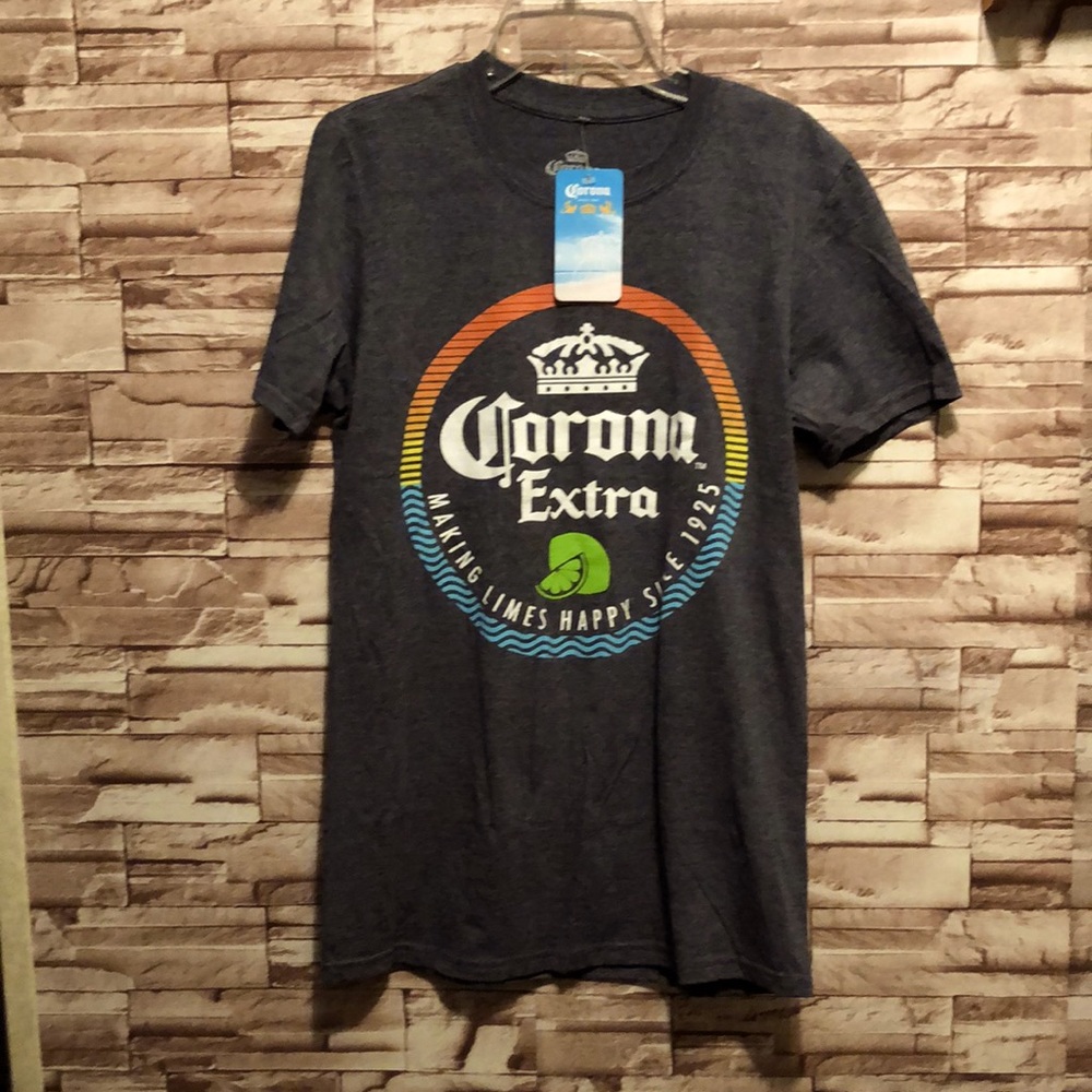 T shirt corona logo, size small